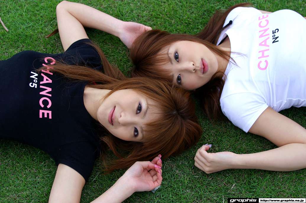 Naho Ozawa & Hitomi Hayasaka